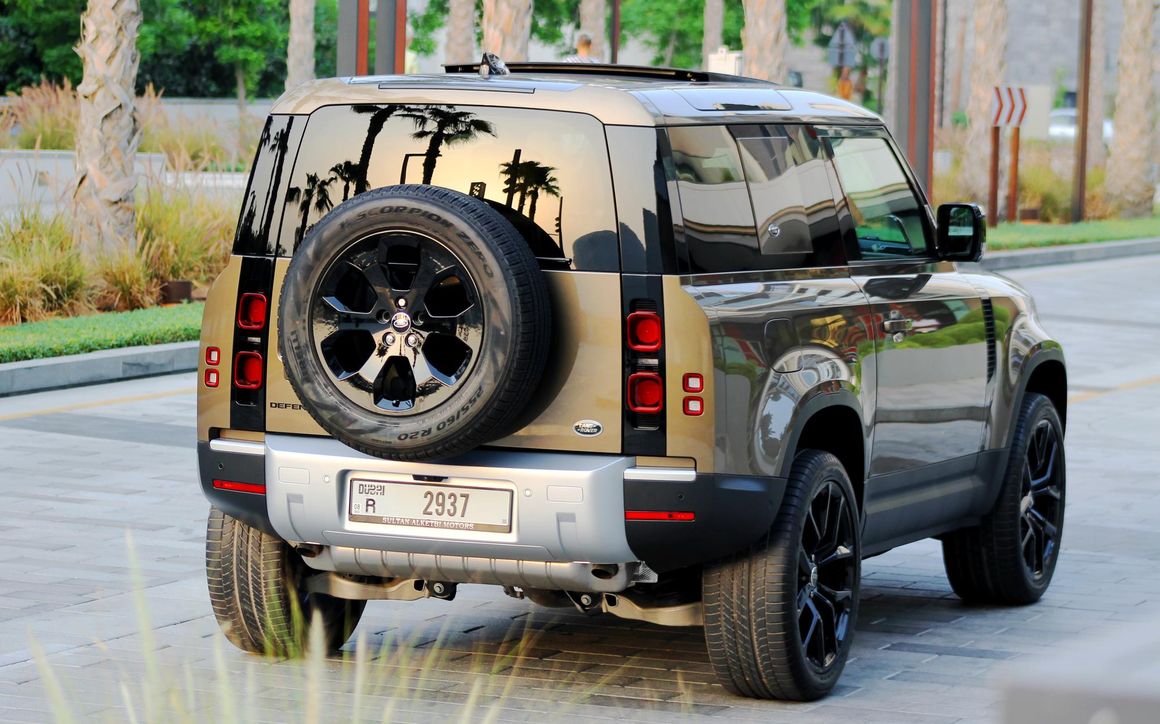 LAND ROVER DEFENDER – Picture 5