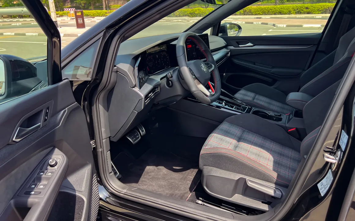 Volkswagen Golf8 GTI Base - image 4