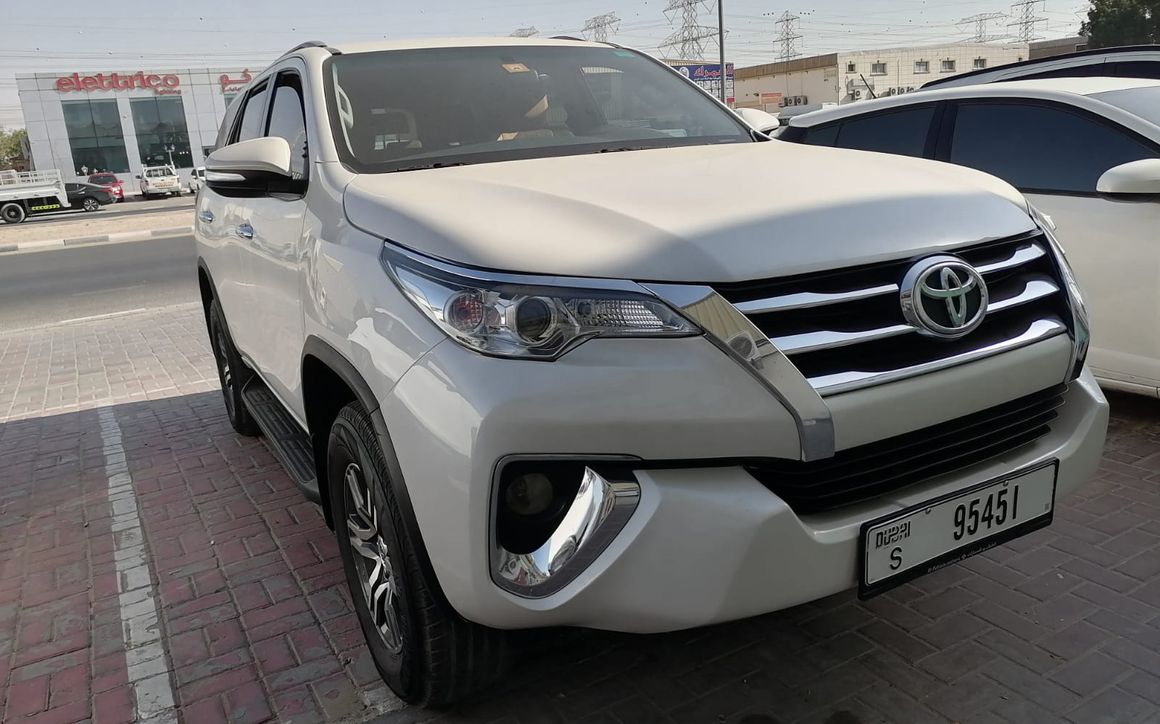 TOYOTA FORTUNER - image 1