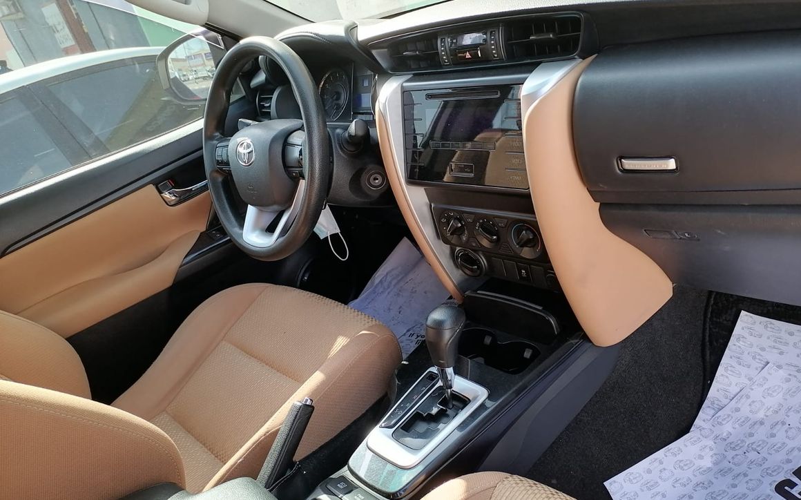TOYOTA FORTUNER - image 2