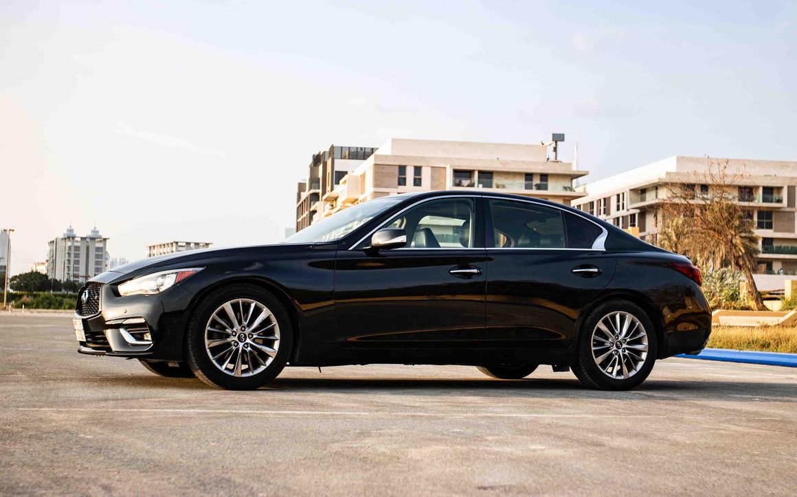 INFINITI Q50 - image 2