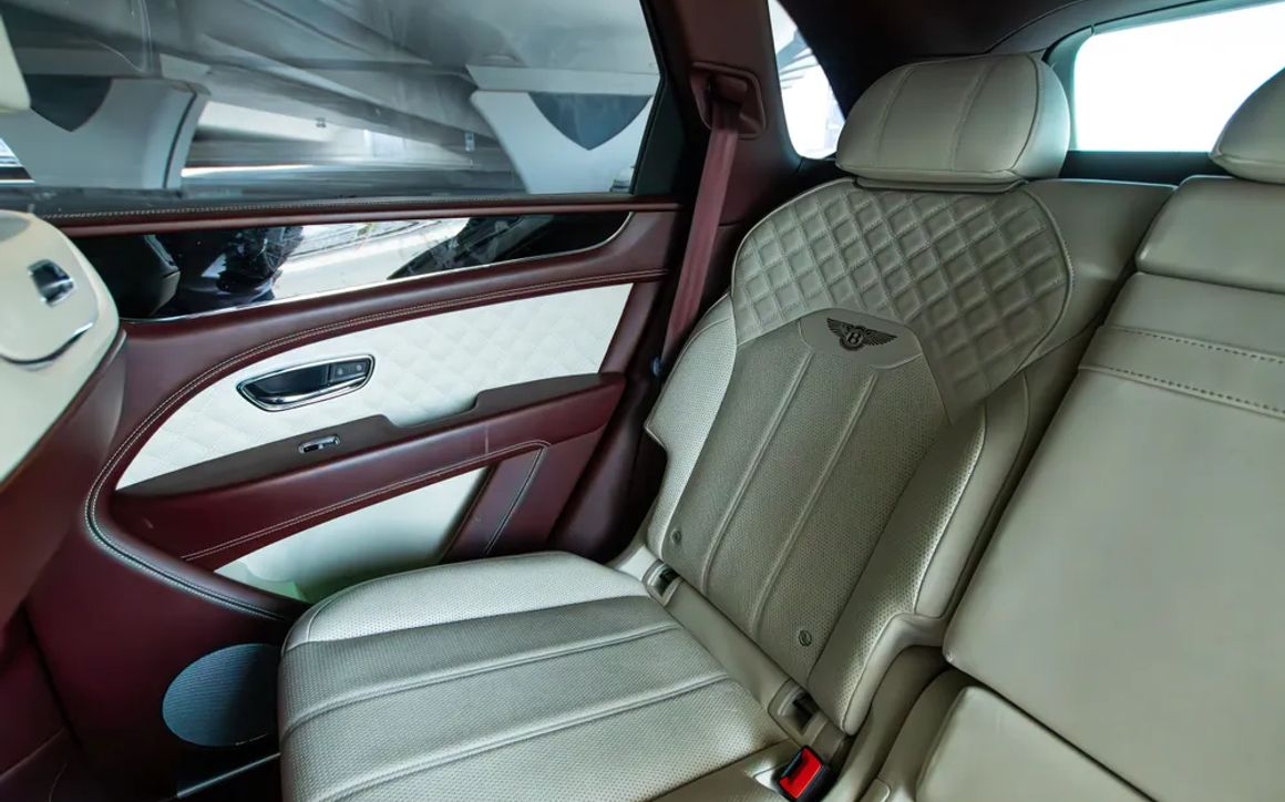 Bentley Bentayga - image 10