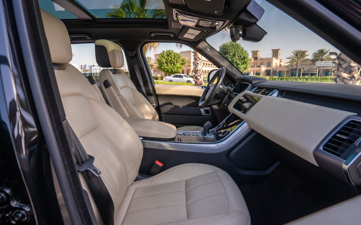 RANGE ROVER SPORT-INSIDE BEIGE - image 8