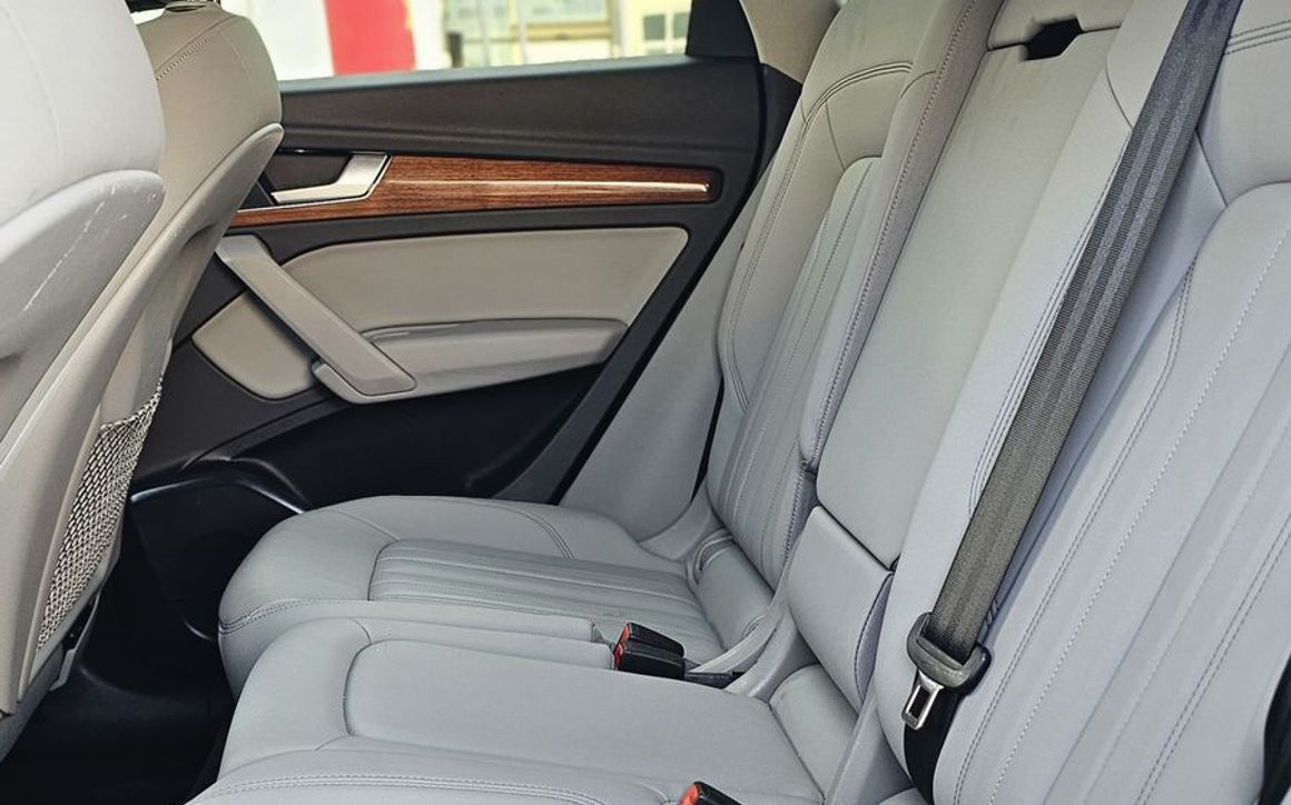 AUDI Q5 - image 10