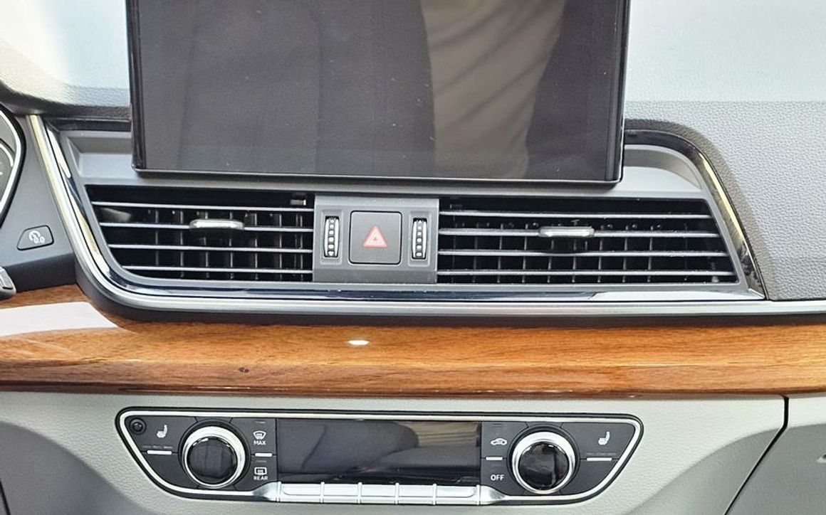 AUDI Q5 - image 9