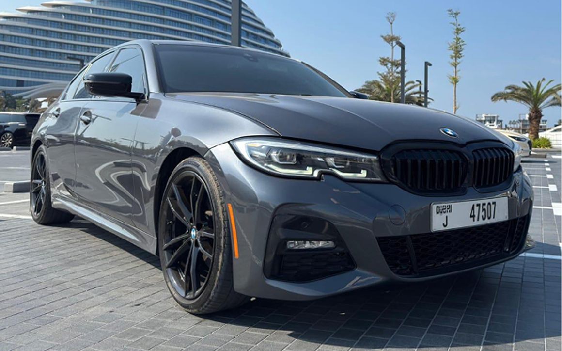 BMW 330 - image 3
