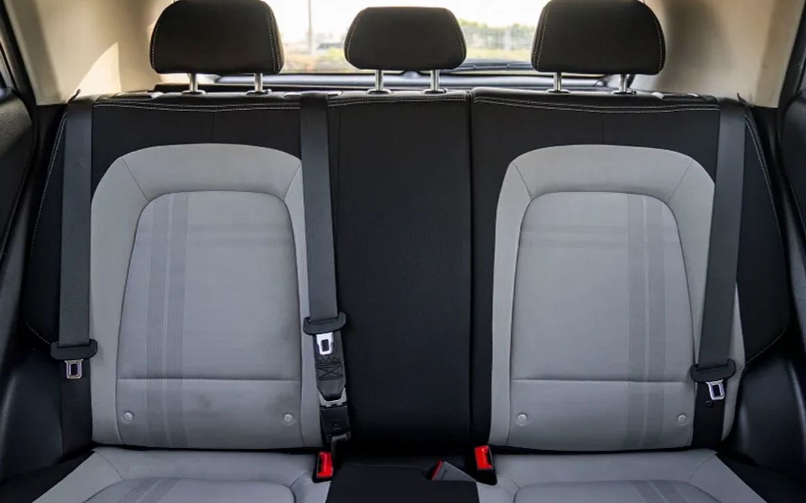 HYUNDAI VENUE - image 10