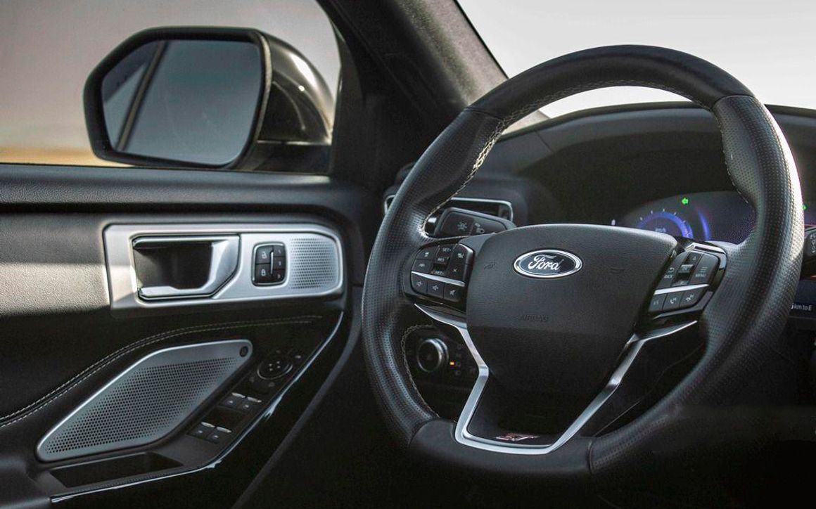 FORD EXPLORER ST - image 12