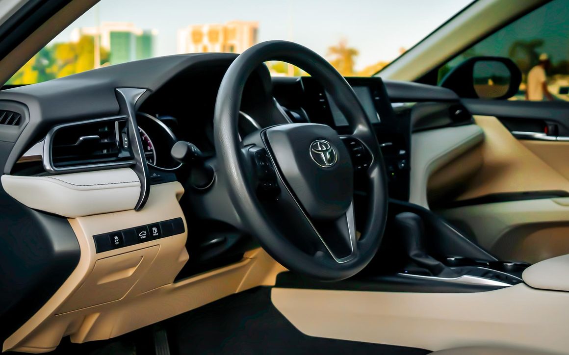 TOYOTA CAMRY - image 5