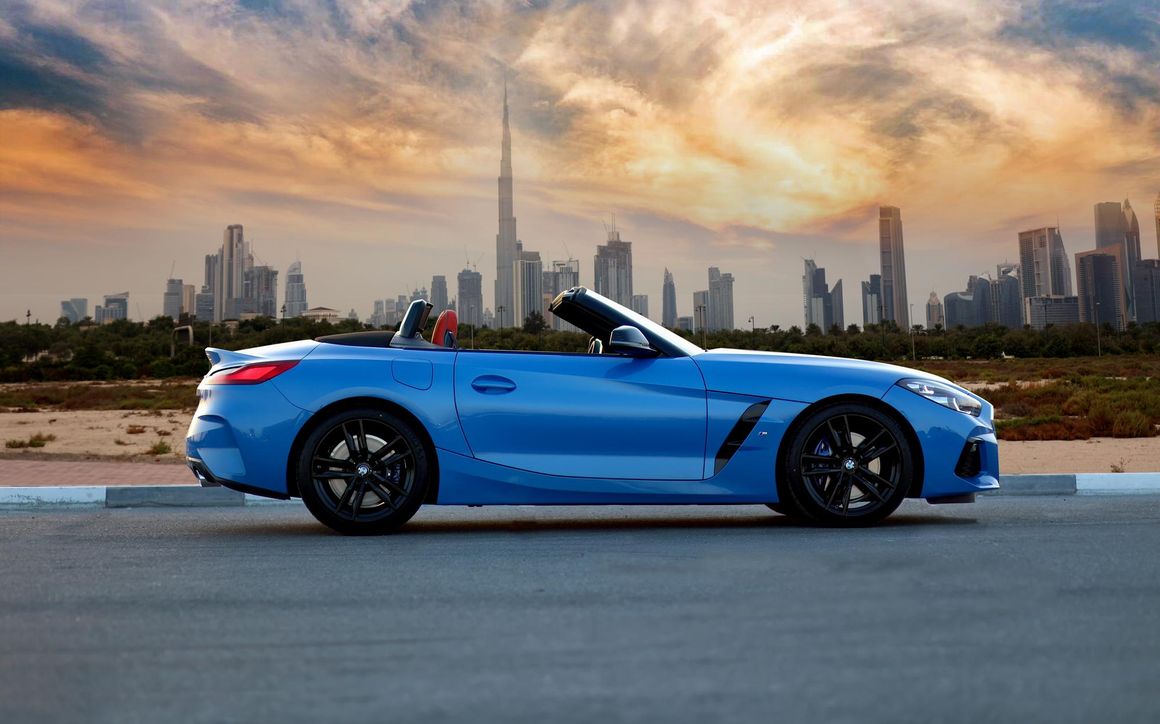 BMW Z4 Convertible Blue - image 5