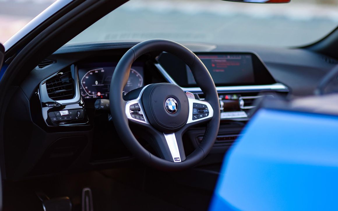BMW Z4 Convertible Blue - image 13