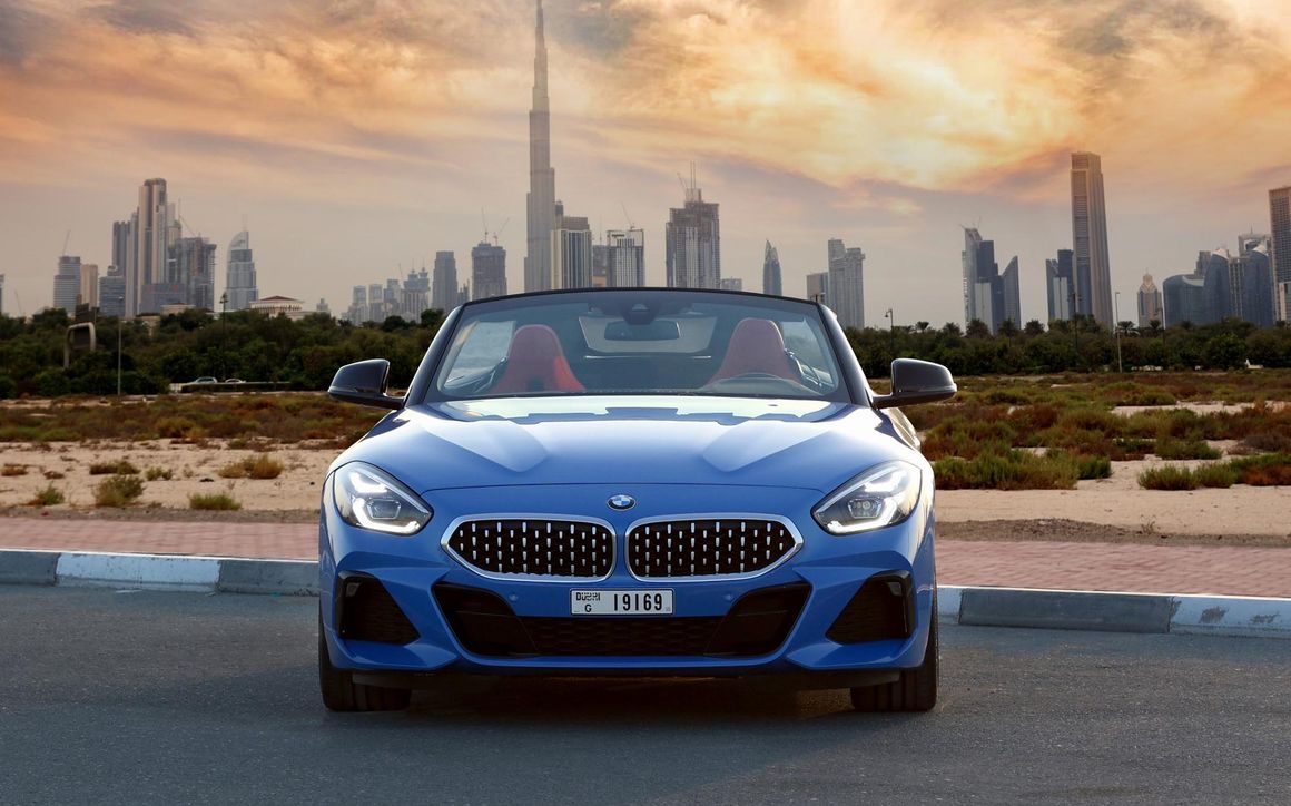 BMW Z4 Convertible Blue - image 3