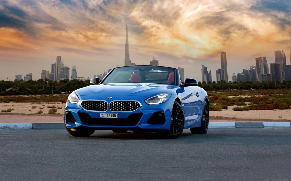 BMW Z4 Convertible Blue - image 1