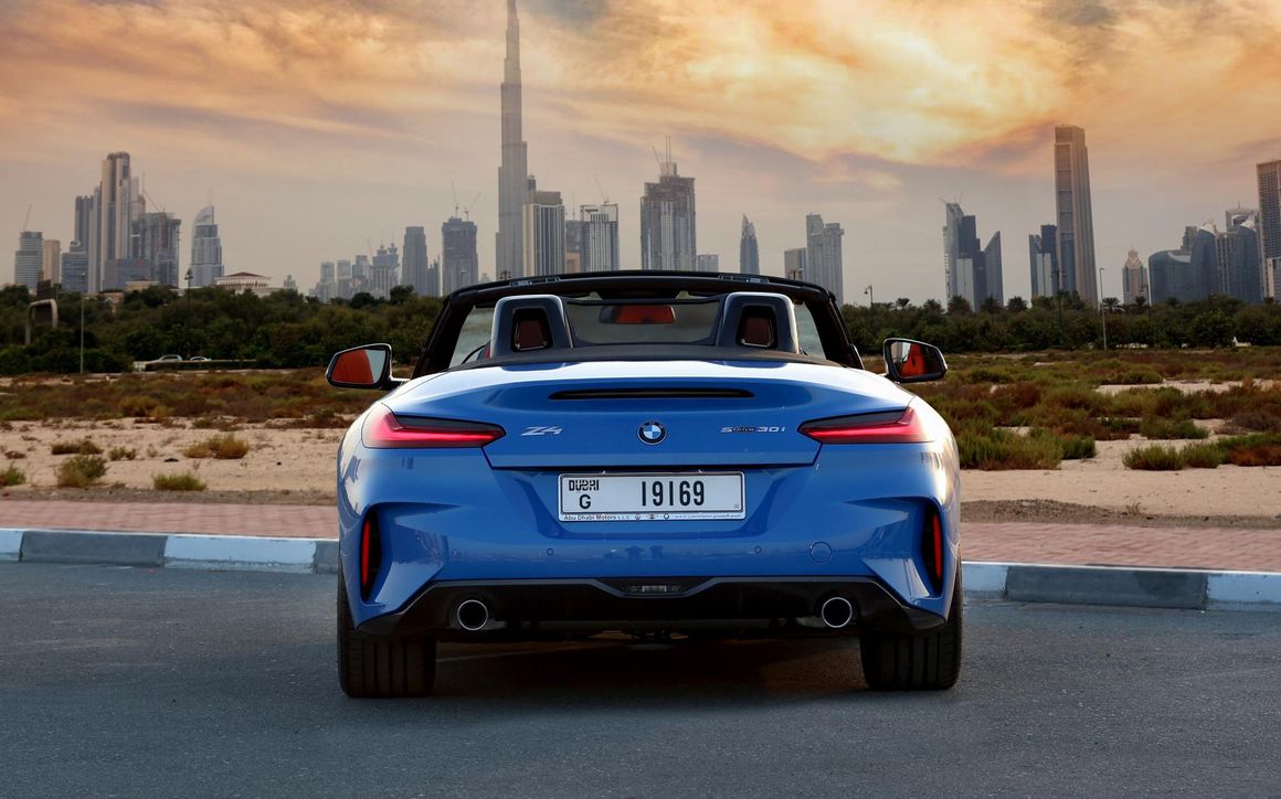BMW Z4 Convertible Blue - image 7