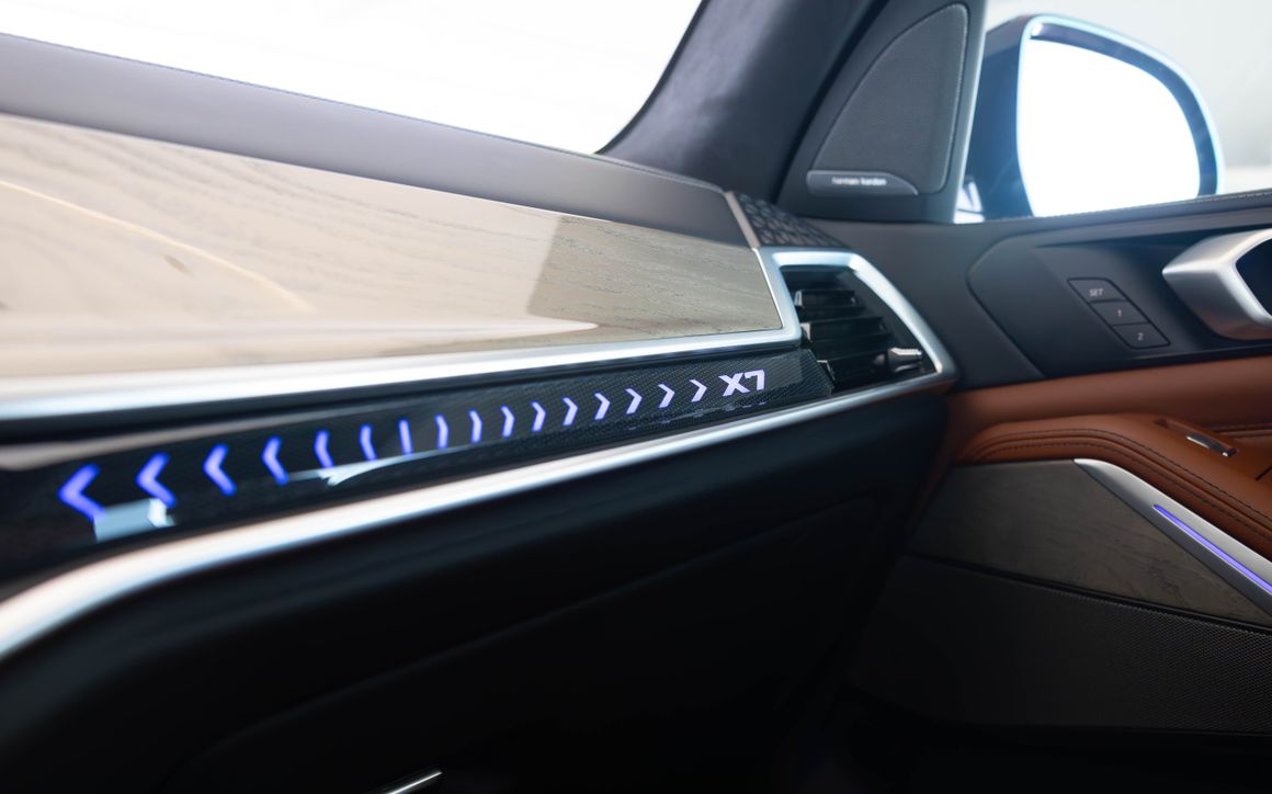 BMW X7 RESTYLING - image 21