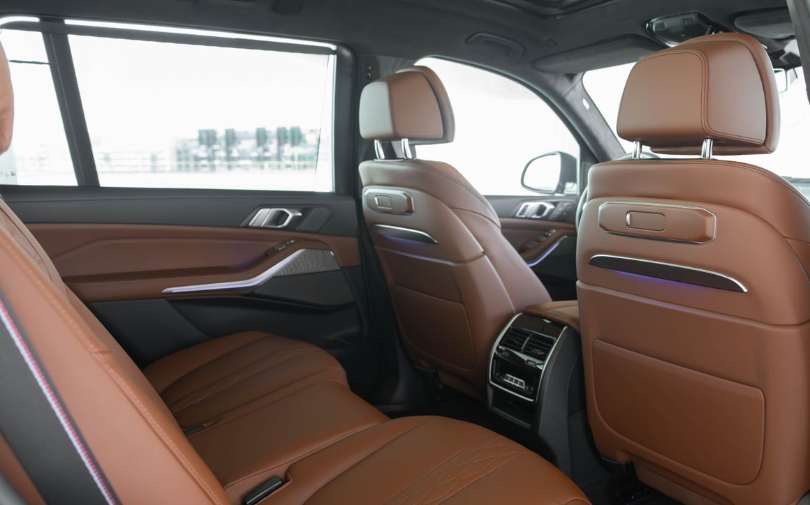 BMW X7 RESTYLING - image 12