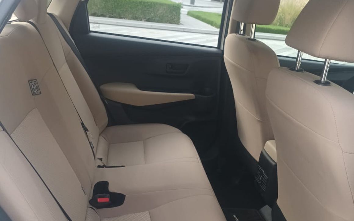 Toyota Yaris - image 12