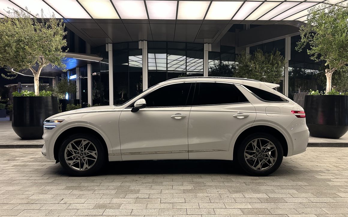 Genesis GV 70 - image 2