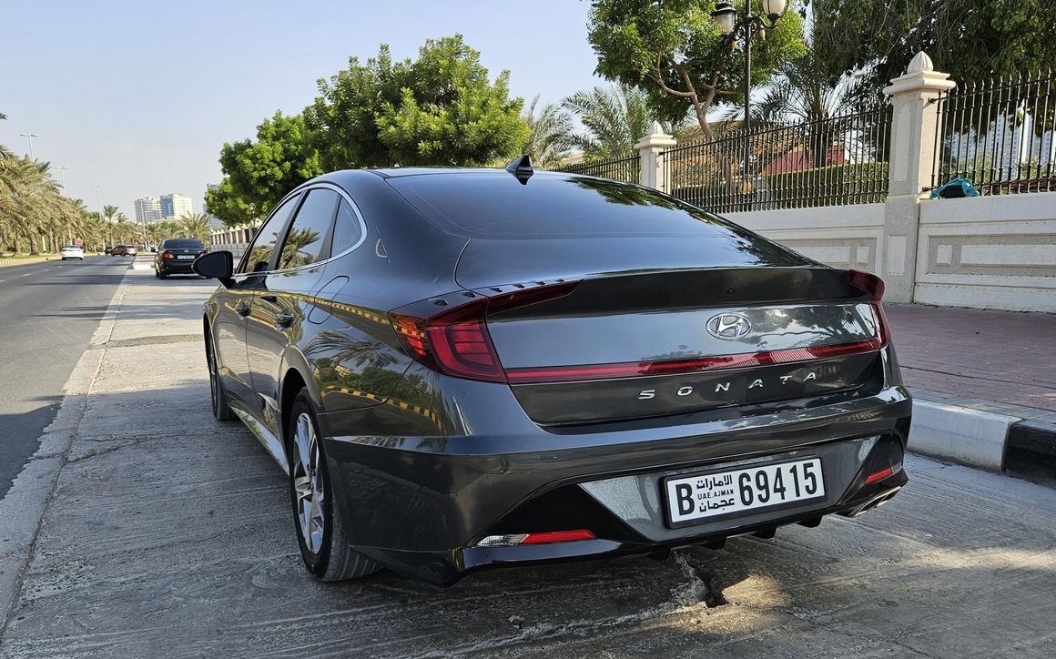 Hyundai Sonata - image 5