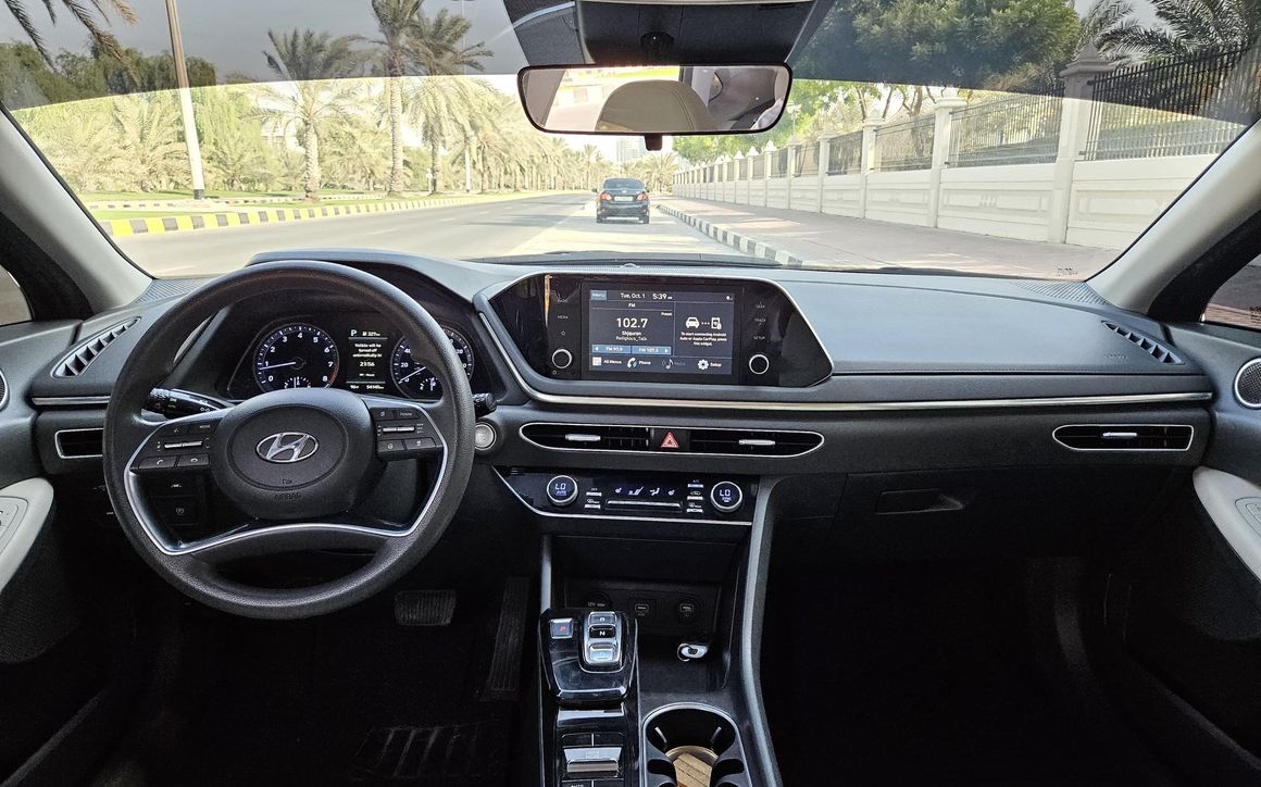 Hyundai Sonata - image 7