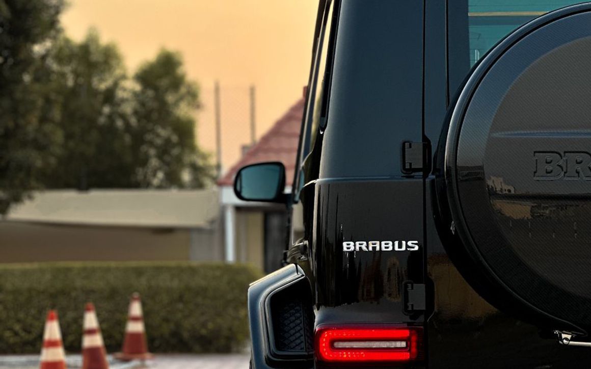 MERCEDES G 800 - image 8