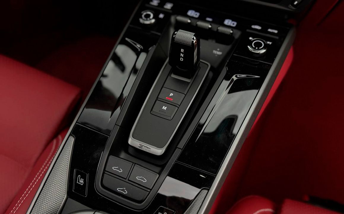 PORSCHE 911 COUPE - image 8
