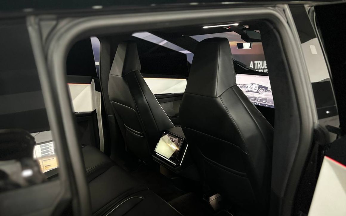 Tesla CYBERTRUCK CYBERBEAST - image 5