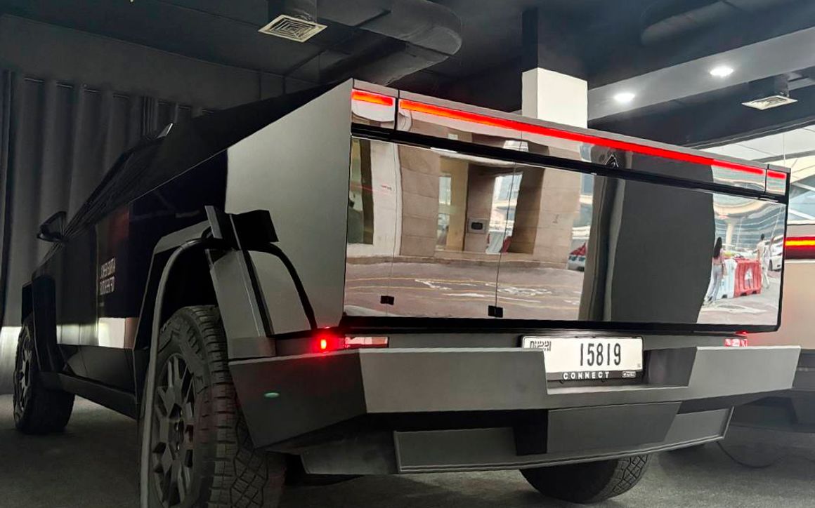 Tesla CYBERTRUCK CYBERBEAST - image 3