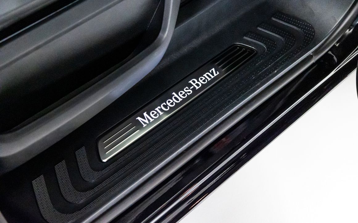 MERCEDES BENZ V250 - 2022 - image 17