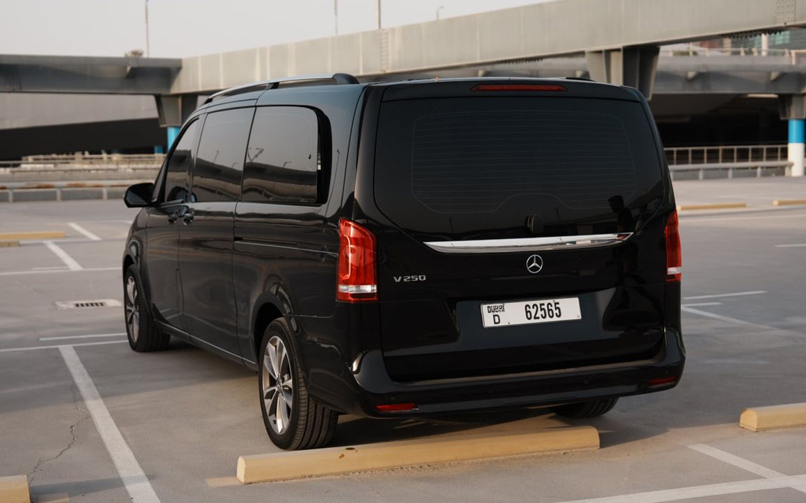 MERCEDES BENZ V250 - 2022 - image 4