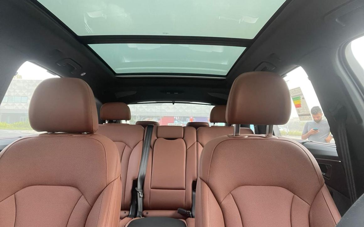 AUDI Q7 - image 12