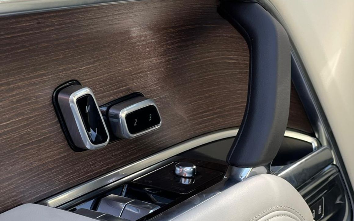 RANGE ROVER VOGUE - image 7