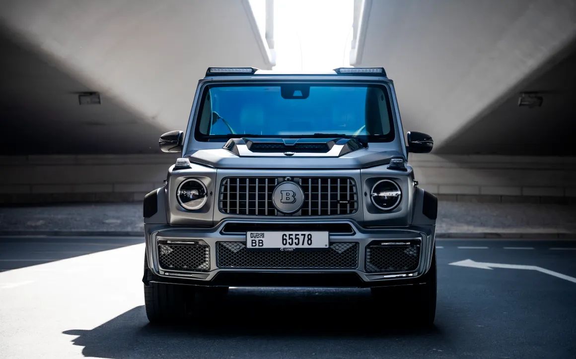 Mercedes G800 Brabus Kit - image 3