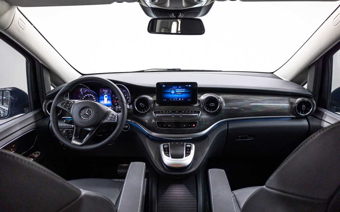 Mercedes V250 - image 5