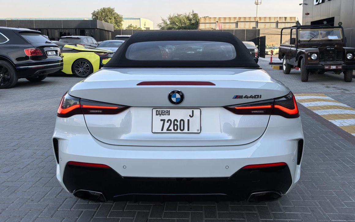 BMW 440 - image 7