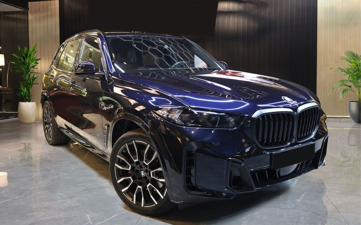 BMW X5 - image 1