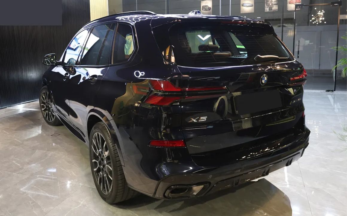BMW X5 - image 4