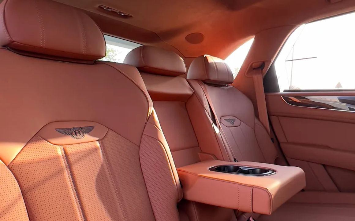 BENTLEY BENTAYGA - image 8