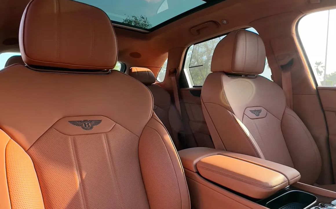 BENTLEY BENTAYGA - image 10