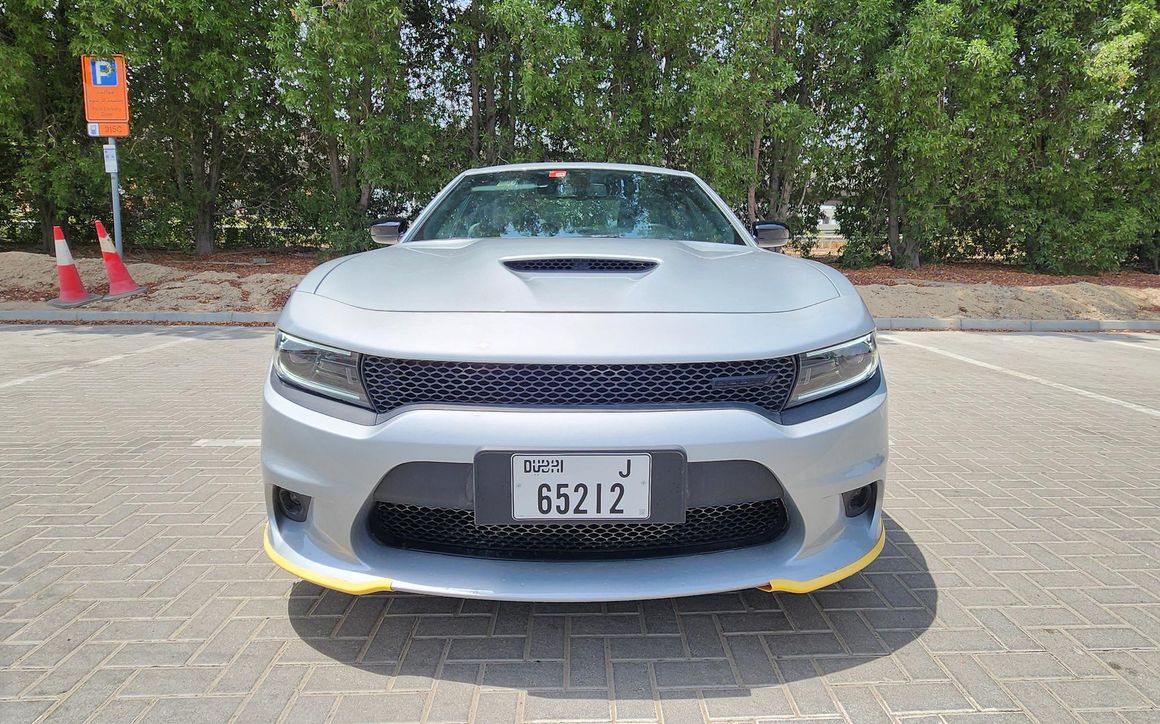 Dodge Charger - image 2