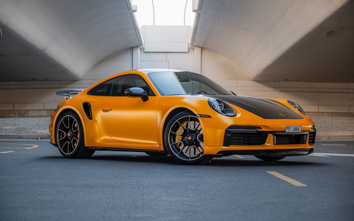 Porsche 911 Turbo S - image 4