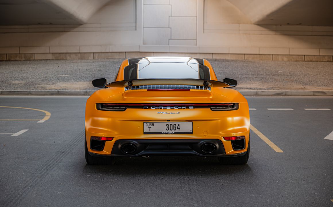 Porsche 911 Turbo S - image 7