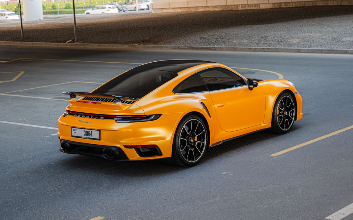 Porsche 911 Turbo S - image 9