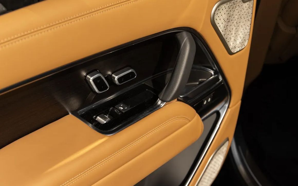 Range Rover Autobiography - image 12