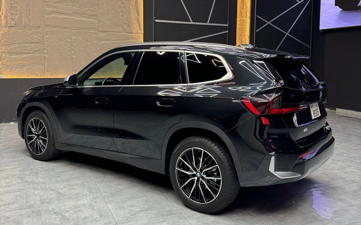 BMW X1 - image 4