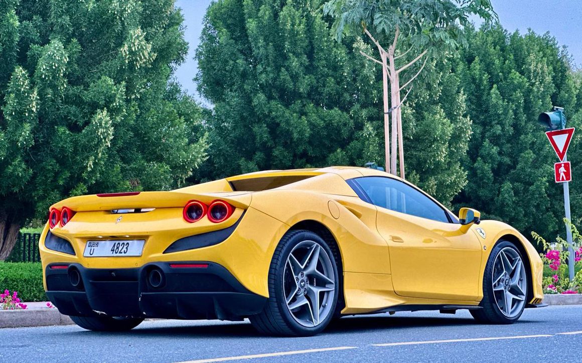 Ferrari F8 Convertible - image 5