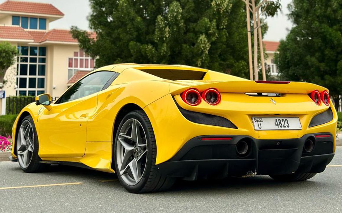 Ferrari F8 Convertible - image 4
