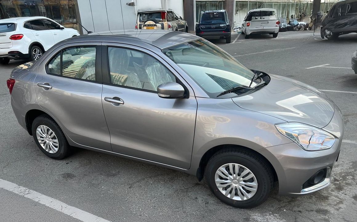 Suzuki Dzire - image 3