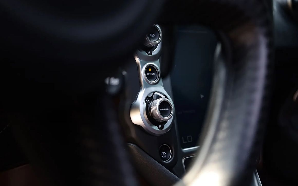 McLaren 720S - image 7