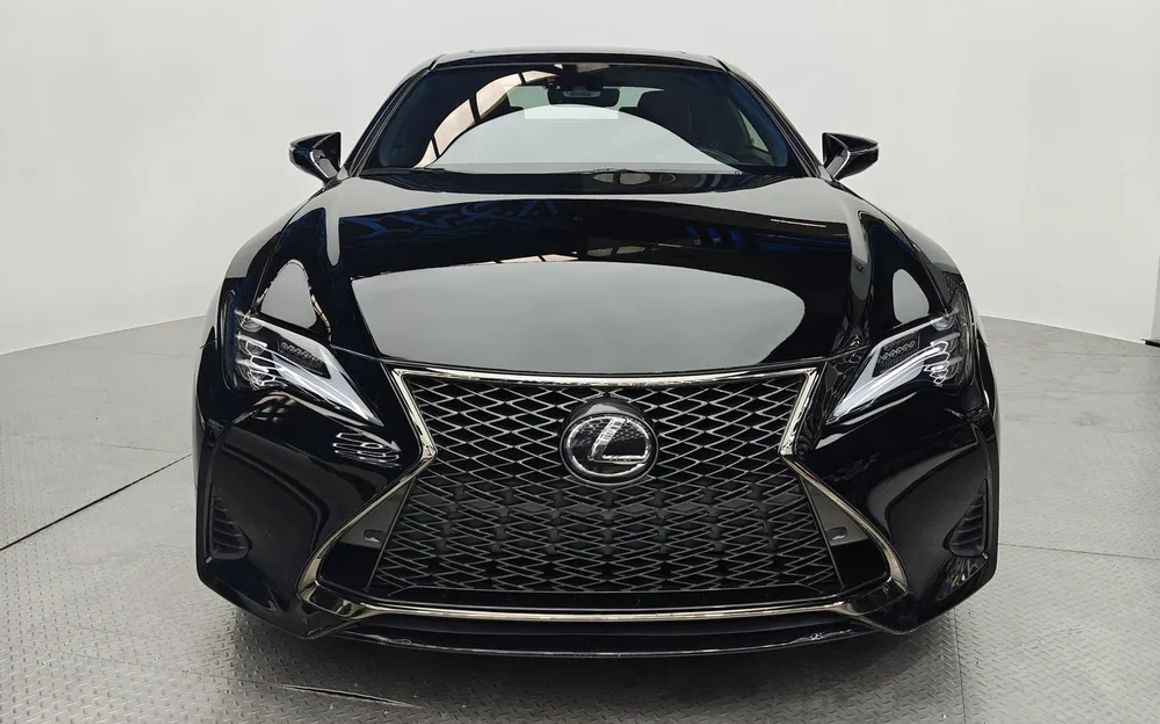 LEXUS RC300 - image 2